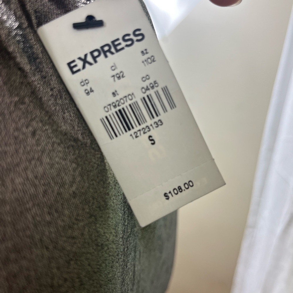 🎉Express Gold Metallic Glittery Cocktail Dress🎉 - Picture 7 of 10